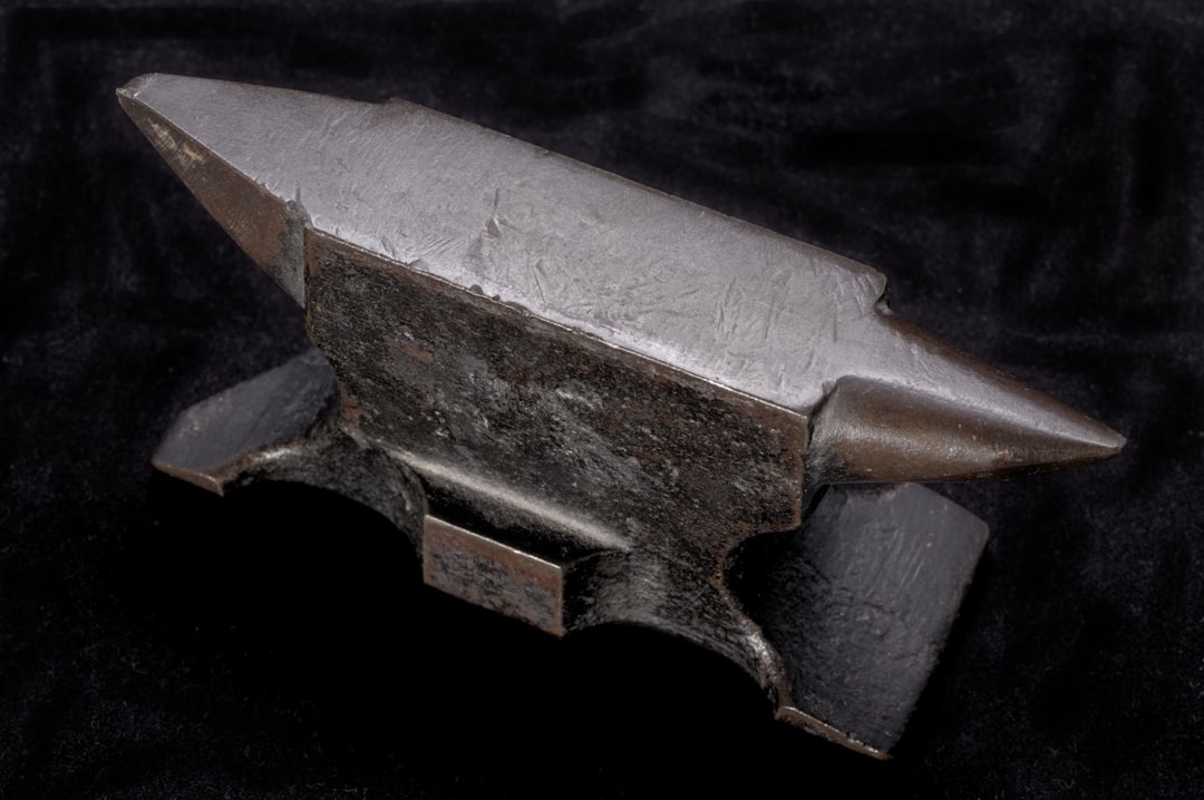 Photo hammer, anvil